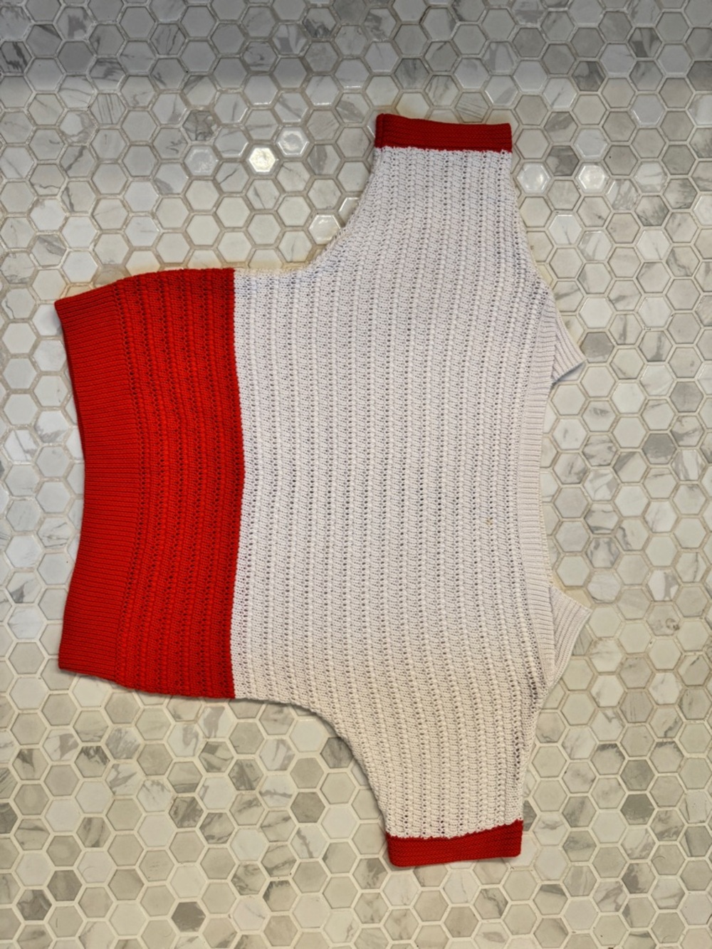 Colorblock Short-Sleeve Crew Sweater - White & Red - Picture 2 of 5